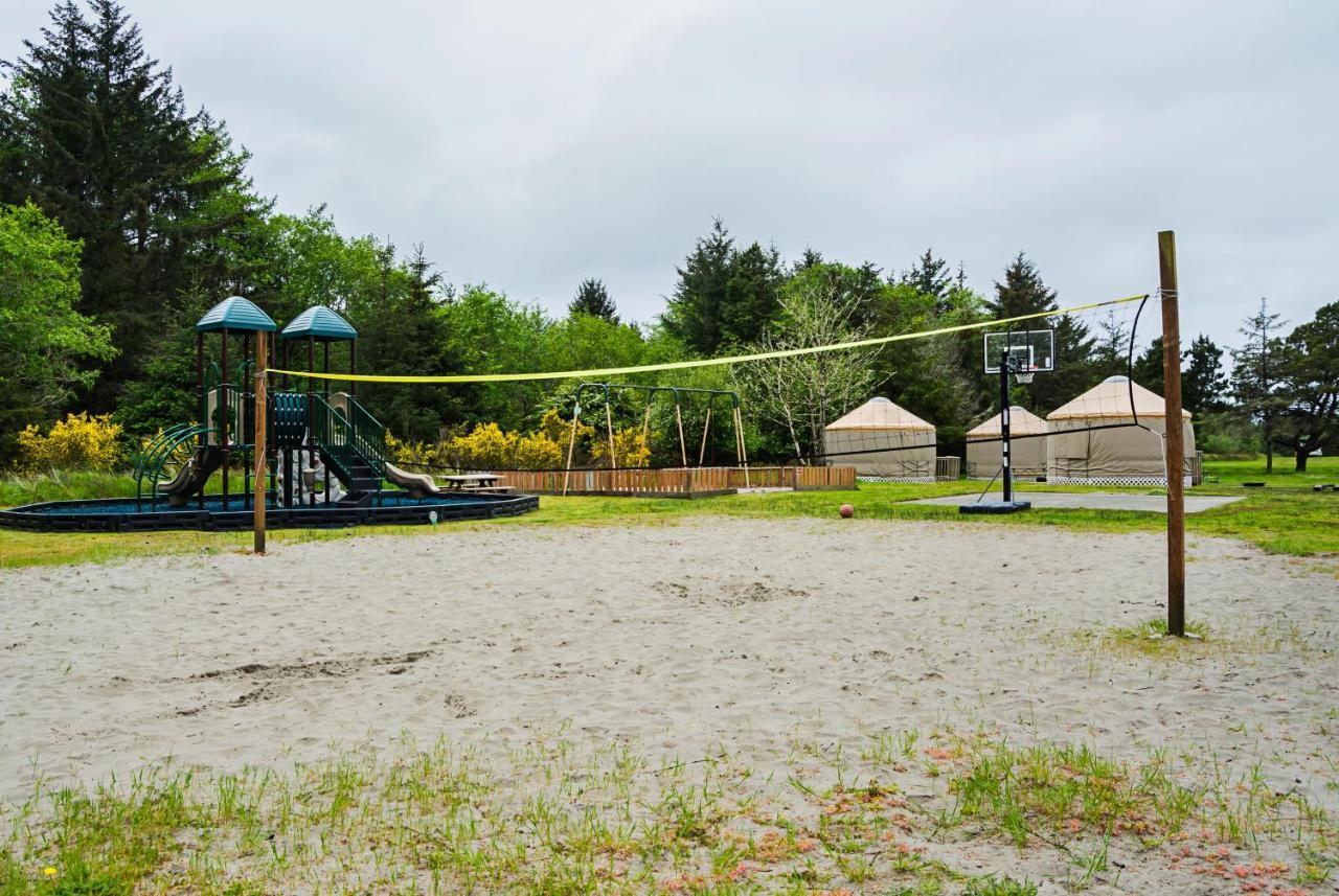 Long Beach Camping Resort Yurt 8 Oceanview Экстерьер фото